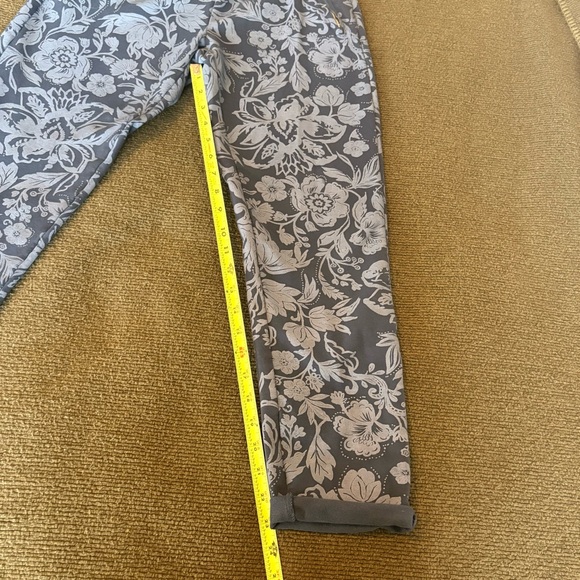 Nostalgia Blue Floral Joggers - Picture 3 of 9